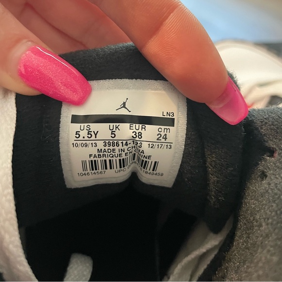 Air Jordan 3 Retro BG size 5.5 youth - Picture 9 of 12